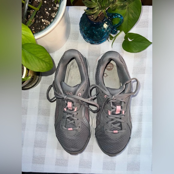 Ryka Ultimate Running Shoe Women’s Size 8.5W - Picture 5 of 7